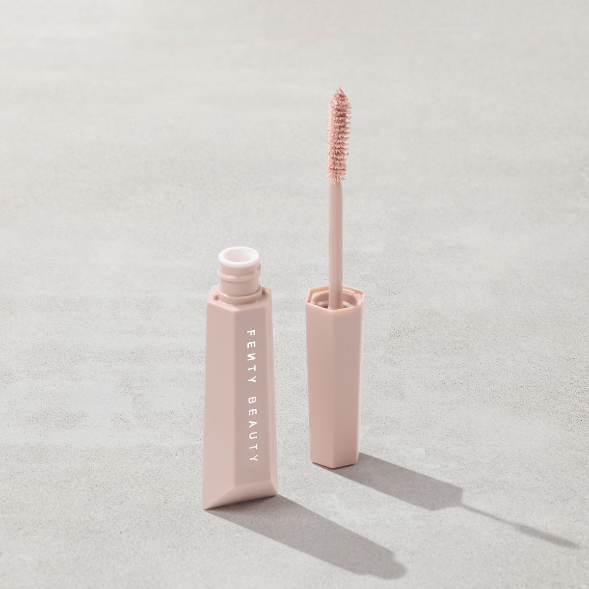 HELLA THICC MASCARA PRIMER (PRIMER DE MÁSCARA PARA PESTAÑAS)